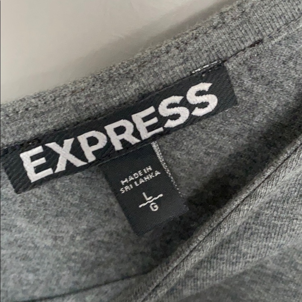 EXPRESS DRESS 💜 - Picture 3 of 5